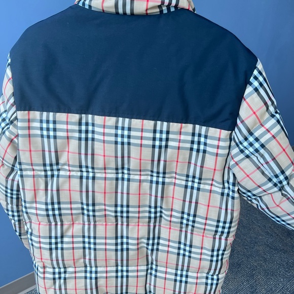 Burberry Men’s Reversible Puffer Coat, size 42 - Picture 2 of 13